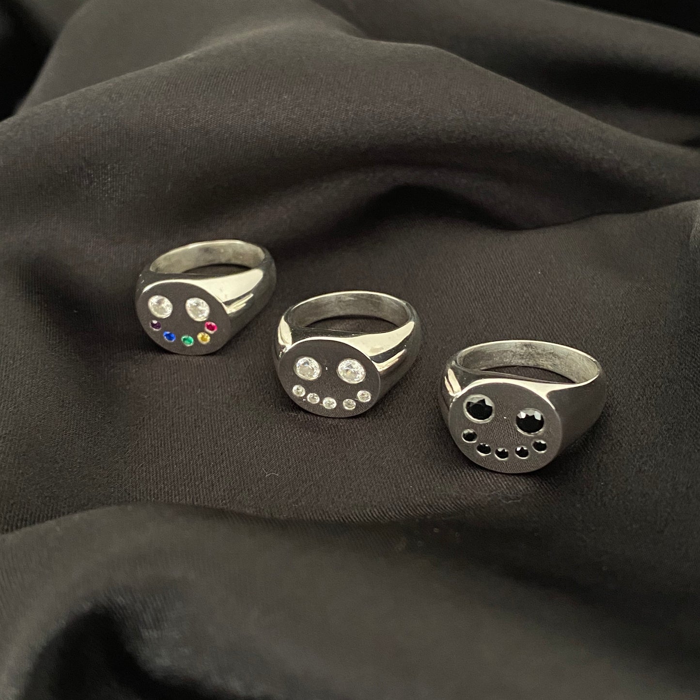 Happy Ring.