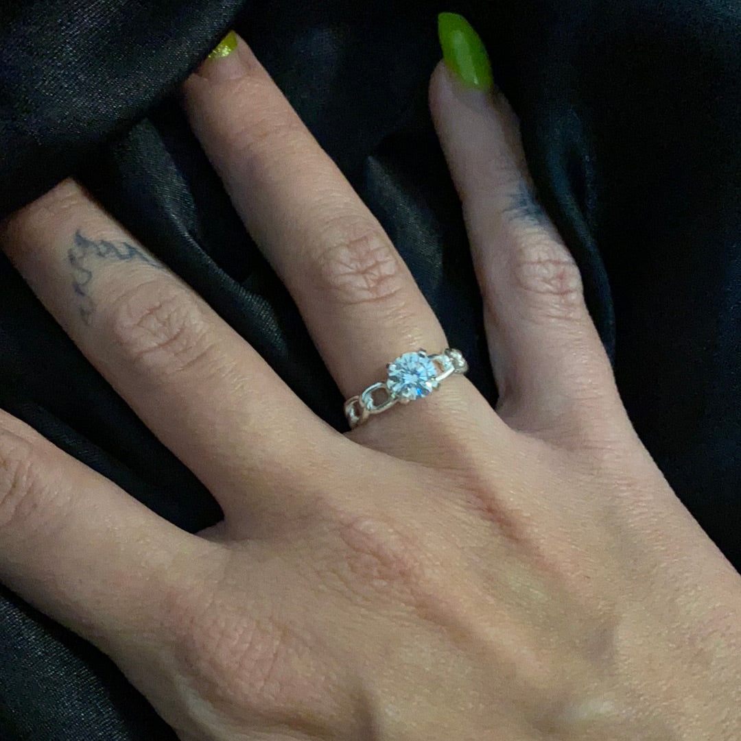 Chain Link Stone Ring.