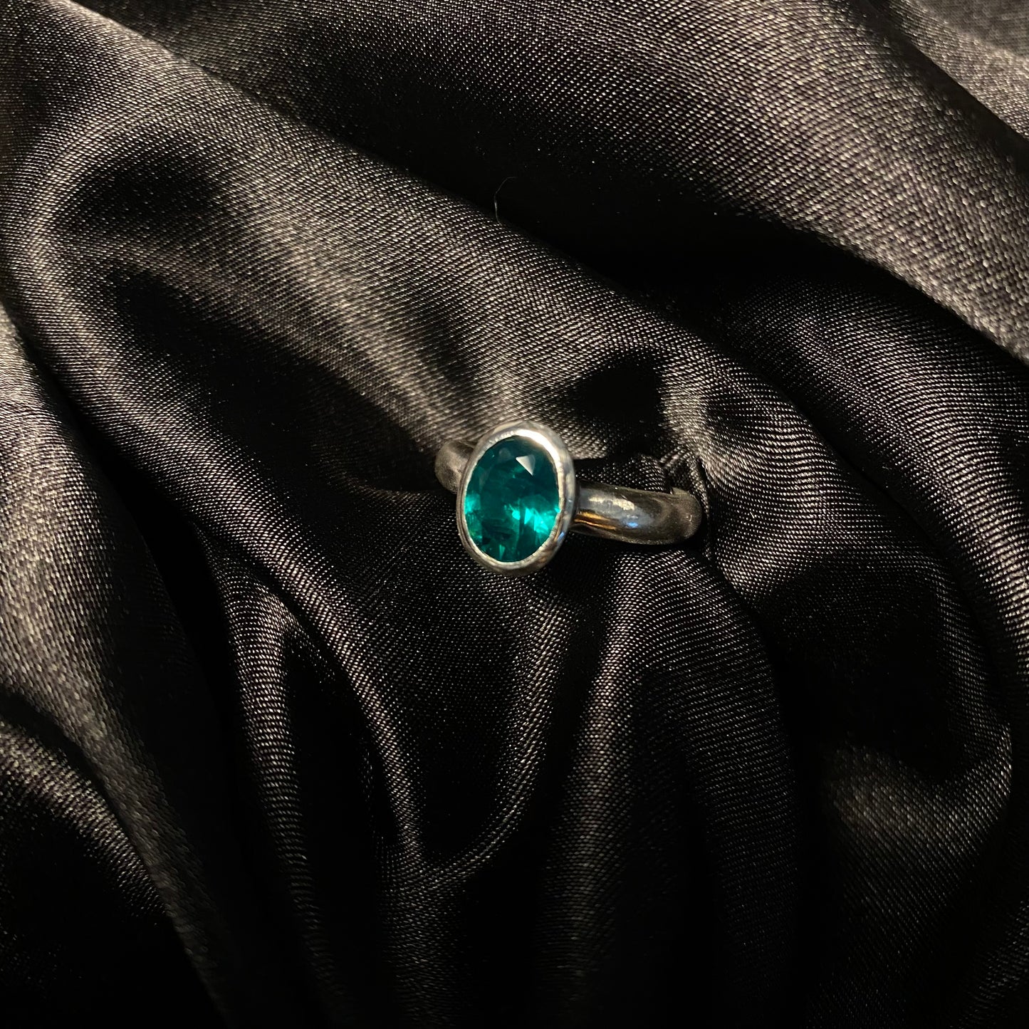 The Bold Ring.