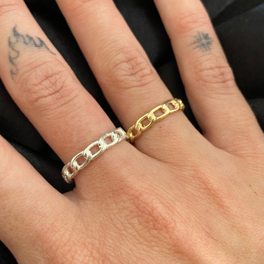Chain Link Ring.