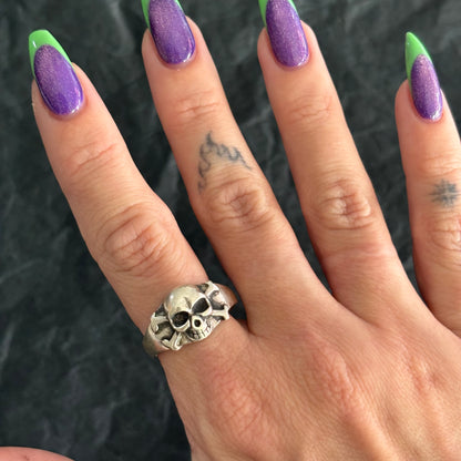 Vintage Skull Crossbones - Large