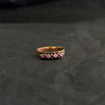 Vintage 9ct Gold Rings - Pick yours!