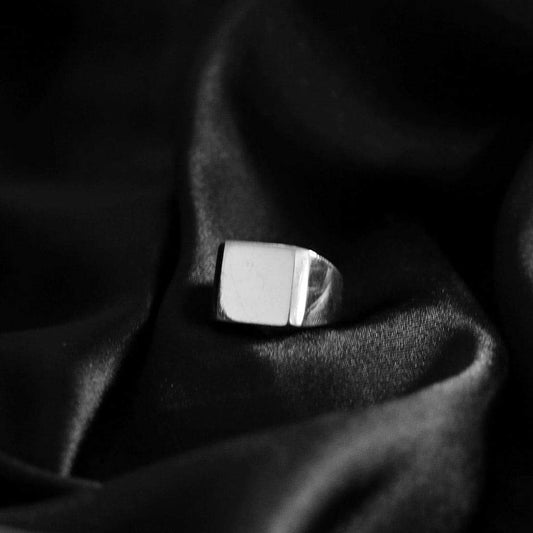 Box Signet Ring.