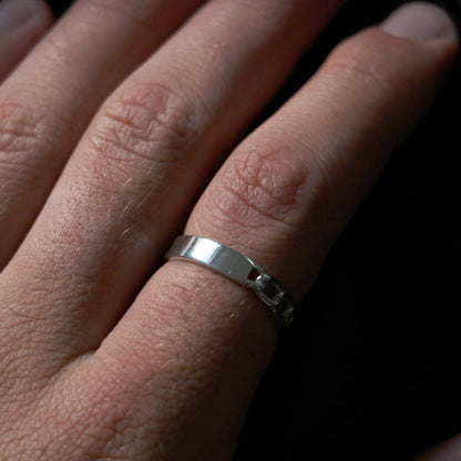 Chain Link Ring.