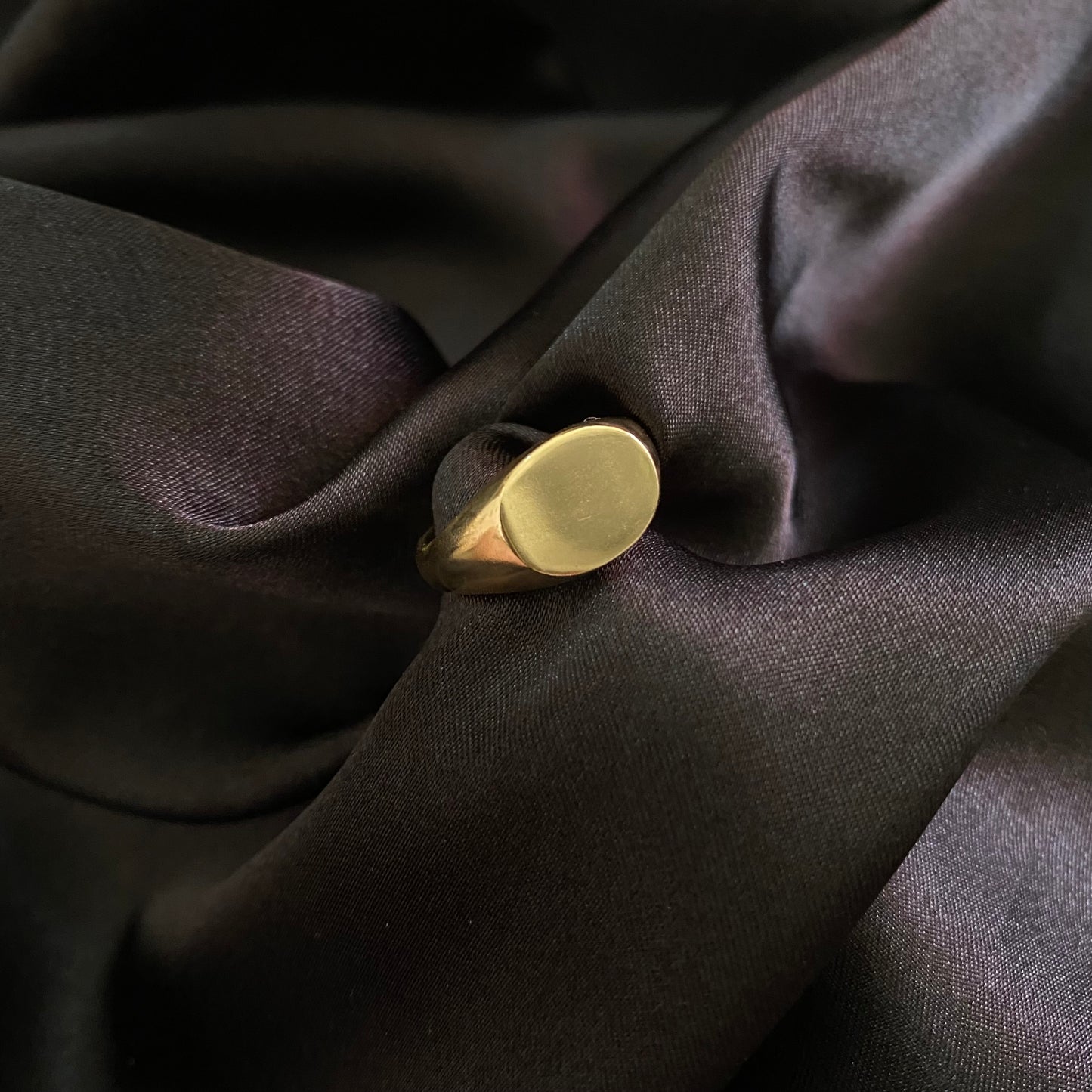 Oval Signet Ring.