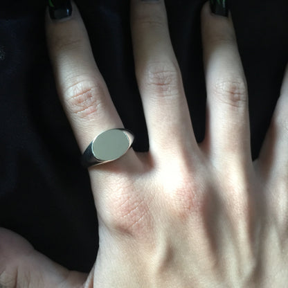 Oval Signet Ring.