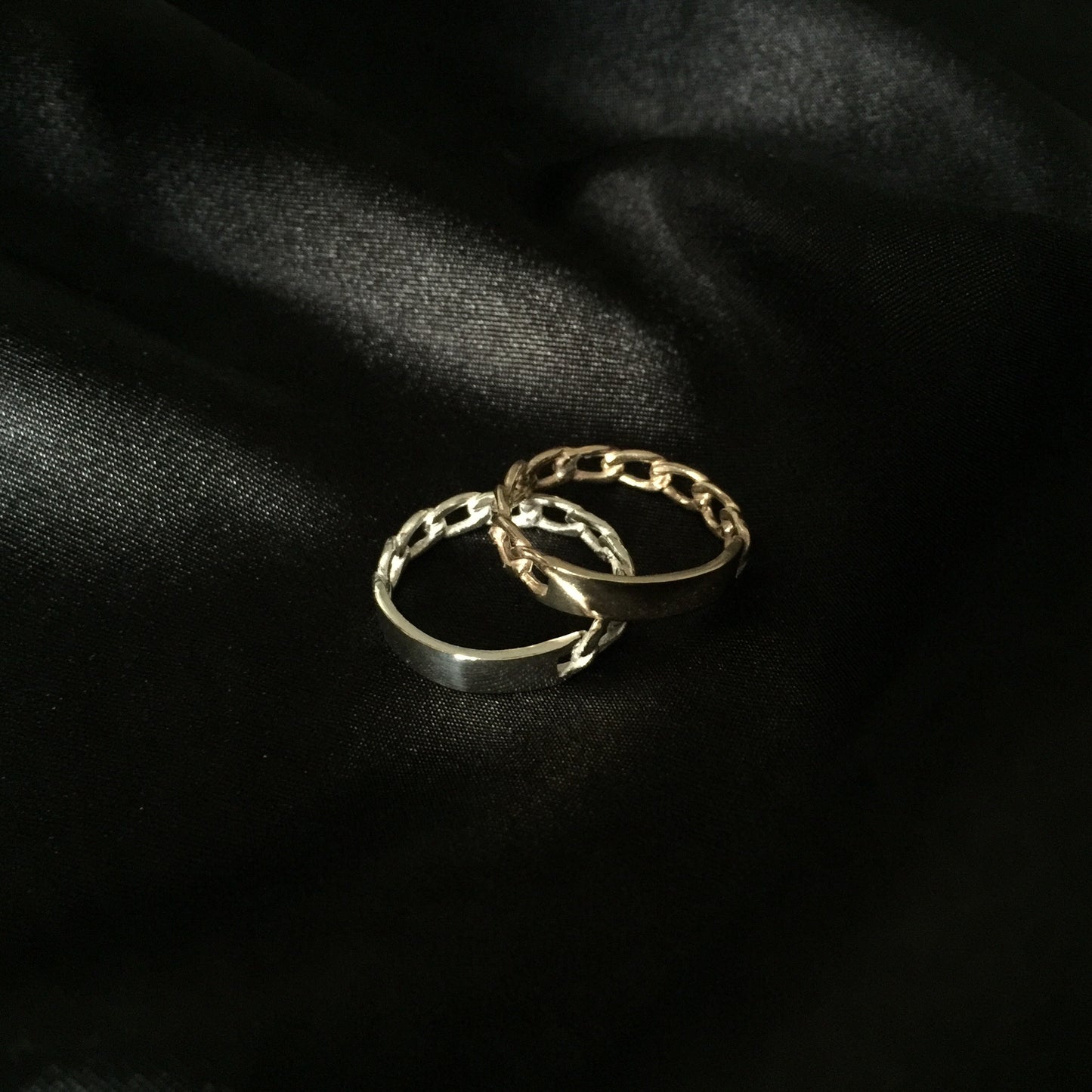 Chain Link Ring.